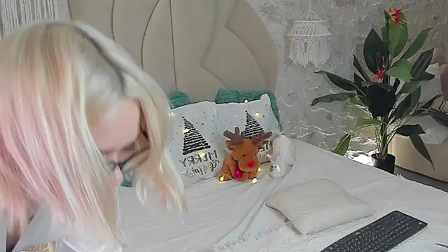LIA KITTY online show from 29, 12, 2024