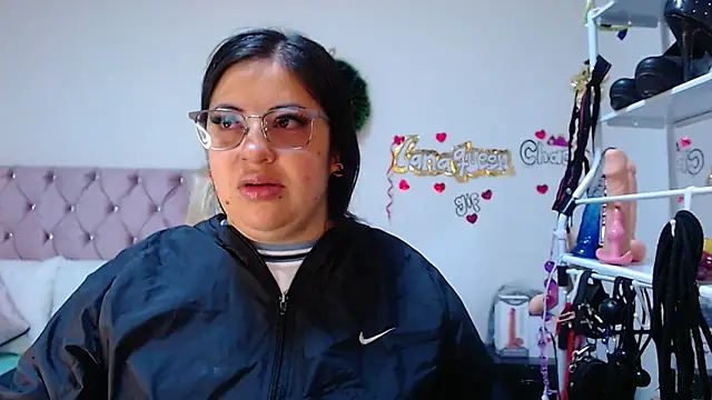 lanaqueen699 online show from 19, 1, 2026