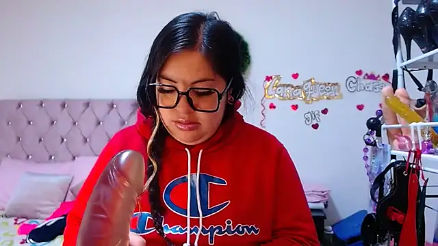 lanaqueen699 online show from 11, 2, 2026