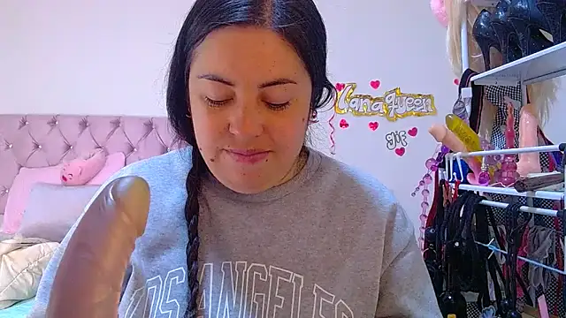 lanaqueen699 online show from 15, 5, 2026