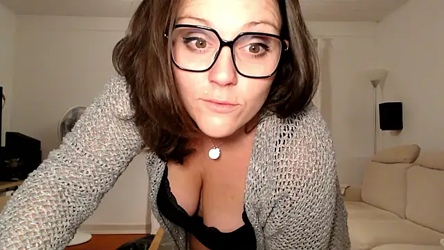 vagina02cam online show from 2, 12, 2025