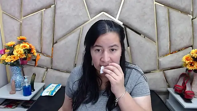 Snapshot of NaomyPrinces chatting on 22, 1, 2025 NaomyPrinces online show from 22, 1, 2025