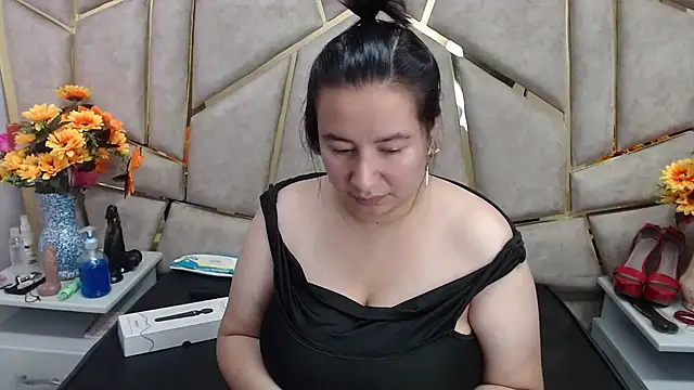 Snapshot of NaomyPrinces chatting on 24, 1, 2025 NaomyPrinces online show from 24, 1, 2025