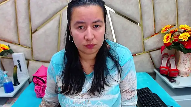 Snapshot of NaomyPrinces chatting on 17, 2, 2025 NaomyPrinces online show from 17, 2, 2025