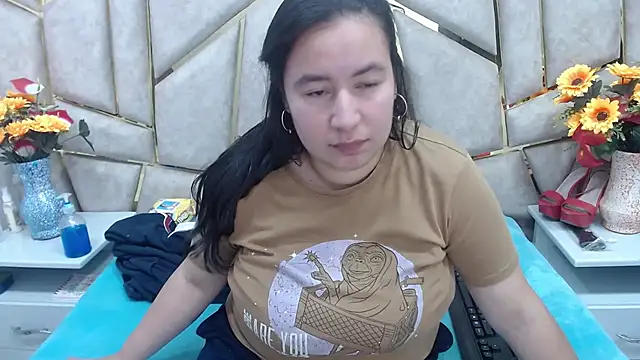 Snapshot of NaomyPrinces chatting on 19, 2, 2025 NaomyPrinces online show from 19, 2, 2025