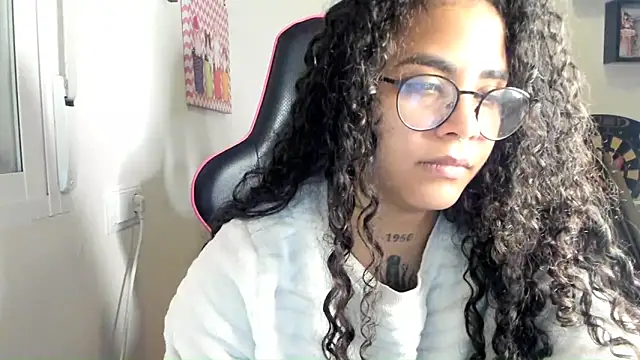 Snapshot of Ama_music chatting on 15, 1, 2026 Ama music online show from 15, 1, 2026