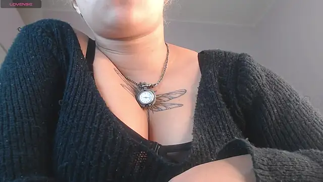 april bunnyy online show from 25, 10, 2025