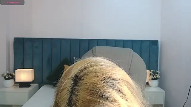 april bunnyy online show from 15, 11, 2025