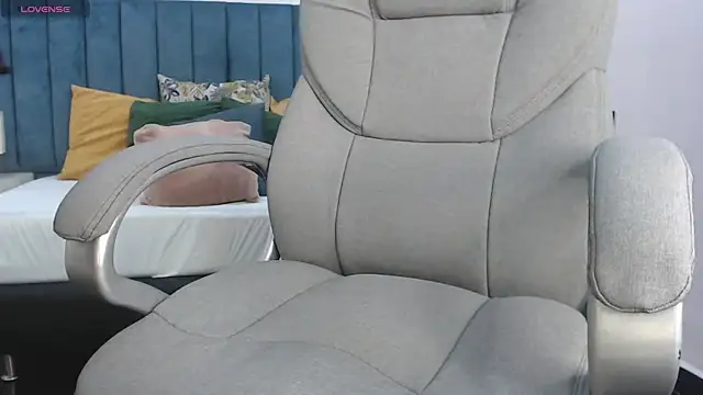 april bunnyy online show from 7, 1, 2026