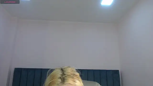 april bunnyy online show from 13, 5, 2026