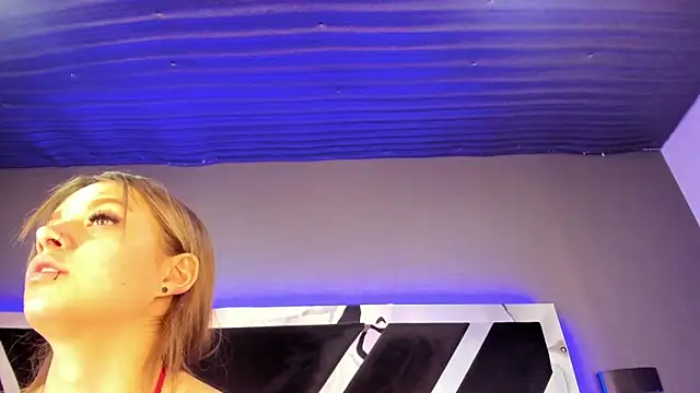 Larabrooks online show from 3, 3, 2026