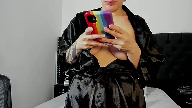 Melany Luv online show from 18, 12, 2025