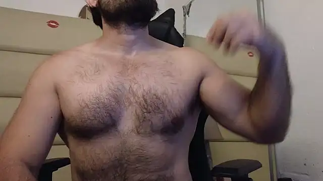 Snapshot of SbasTone_Muscle chatting on 7, 1, 2026 SbasTone Muscle online show from 7, 1, 2026