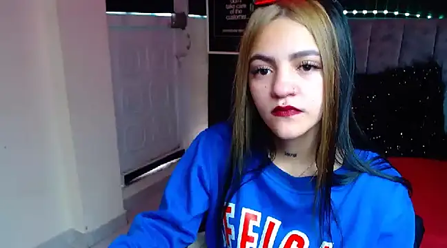 Violettasquirt online show from 15, 1, 2025