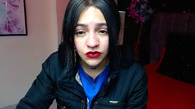 Snapshot of Violettasquirt chatting on 10, 11, 2025 Violettasquirt online show from 10, 11, 2025