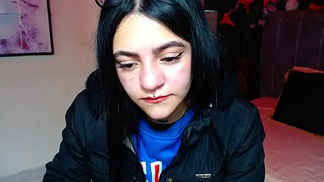 Snapshot of Violettasquirt chatting on 28, 11, 2025 Violettasquirt online show from 28, 11, 2025