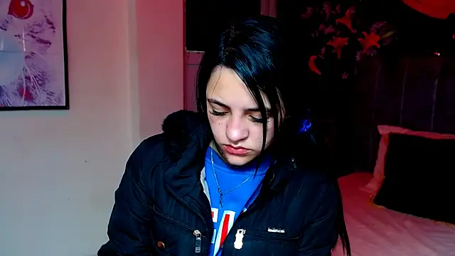 Snapshot of Violettasquirt chatting on 2, 12, 2025 Violettasquirt online show from 2, 12, 2025