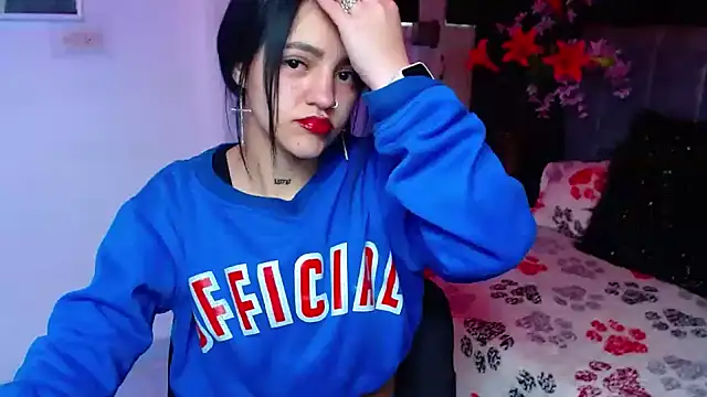 Snapshot of Violettasquirt chatting on 19, 12, 2025 Violettasquirt online show from 19, 12, 2025