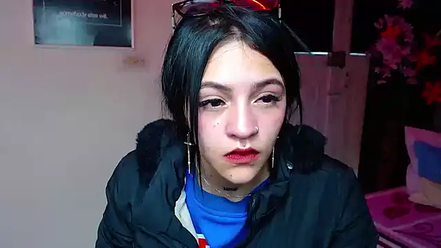 Snapshot of Violettasquirt chatting on 13, 1, 2026 Violettasquirt online show from 13, 1, 2026