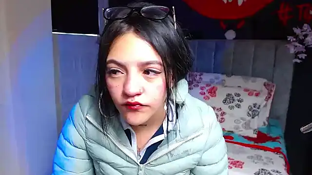 Snapshot of Violettasquirt chatting on 19, 1, 2026 Violettasquirt online show from 19, 1, 2026