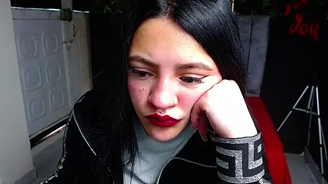 Violettasquirt online show from 15, 5, 2026