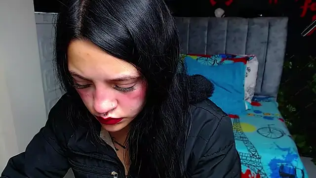 Violettasquirt online show from 19, 5, 2026