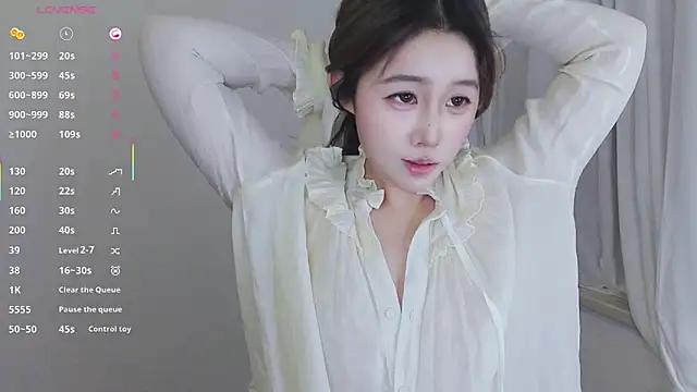 Snapshot of Hazel-11 chatting on 18, 3, 2025 Hazel-11 online show from 18, 3, 2025