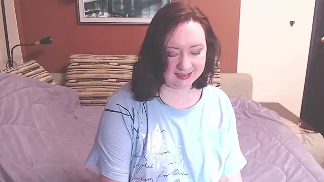 Snapshot of LouiseLuv chatting on 9, 1, 2025 LouiseLuv online show from 9, 1, 2025