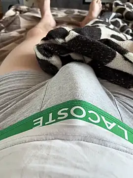 red red00 online show from 13, 3, 2026