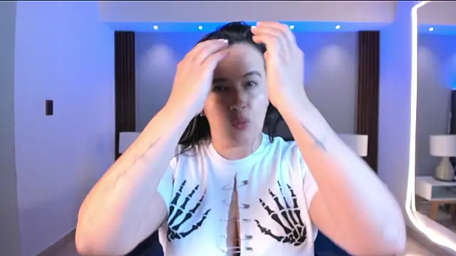 Susann Ross online show from 30, 10, 2025