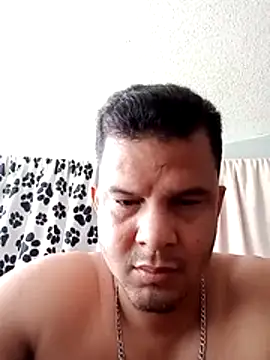 Snapshot of Lucho0886 chatting on 19, 7, 2026 Lucho0886 online show from 19, 7, 2026