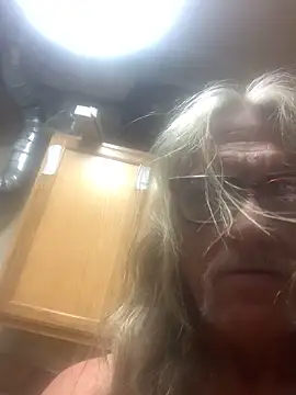 Snapshot of longhairjim chatting on 1, 3, 2025 longhairjim online show from 1, 3, 2025