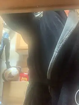 Snapshot of longhairjim chatting on 8, 3, 2025 longhairjim online show from 8, 3, 2025