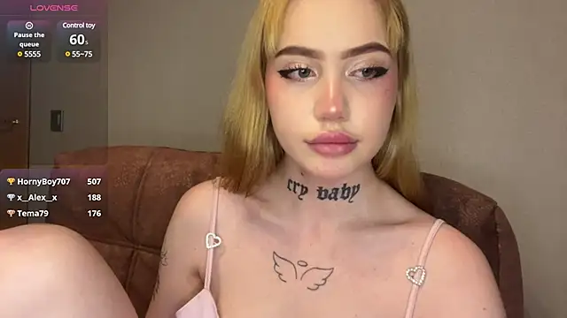 Snapshot of hanna_cry_baby chatting on 20, 1, 2025 hanna cry baby online show from 20, 1, 2025