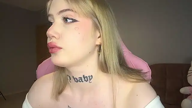 Snapshot of hanna_cry_baby chatting on 18, 3, 2025 hanna cry baby online show from 18, 3, 2025