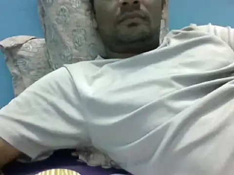 Snapshot of NiceBoy9099 chatting on 9, 3, 2025 NiceBoy9099 online show from 9, 3, 2025