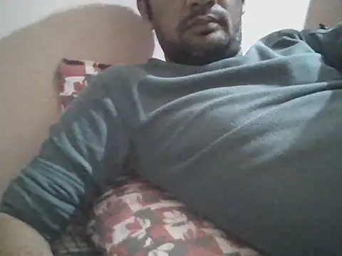 Snapshot of NiceBoy9099 chatting on 23, 10, 2025 NiceBoy9099 online show from 23, 10, 2025