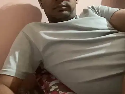 Snapshot of NiceBoy9099 chatting on 30, 10, 2025 NiceBoy9099 online show from 30, 10, 2025