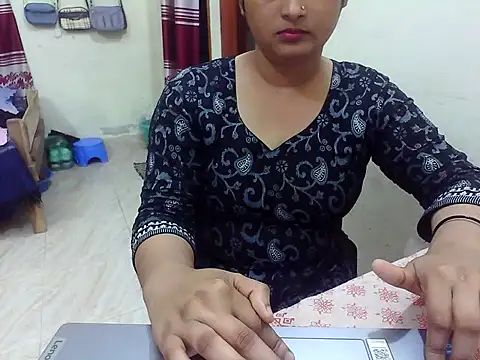 LovelyRose69 online show from 9, 6, 2026