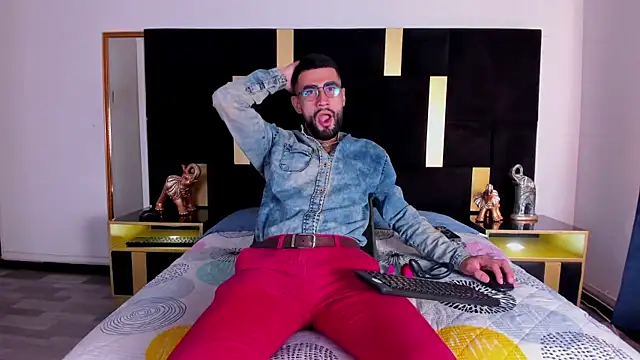 Snapshot of Ethan__Walker chatting on 3, 2, 2025 Ethan Walker online show from 3, 2, 2025