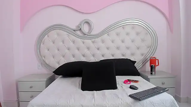 Snapshot of Ethan__Walker chatting on 18, 12, 2025 Ethan Walker online show from 18, 12, 2025