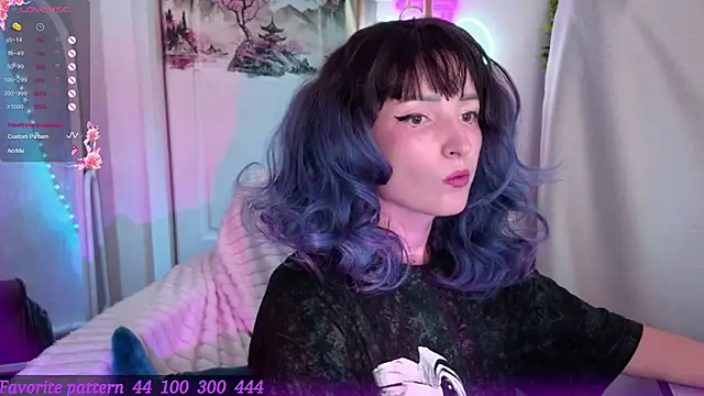 Snapshot of Toxic_Ellies chatting on 1, 7, 2026 Toxic Ellies online show from 1, 7, 2026