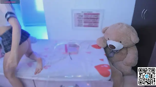 sofi cute01 online show from 18, 11, 2025