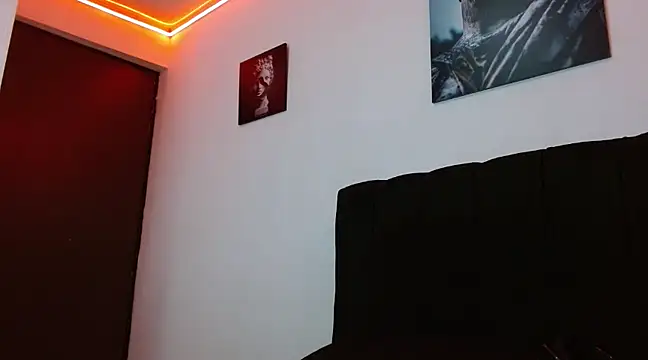 Hendry  online show from 10, 12, 2024