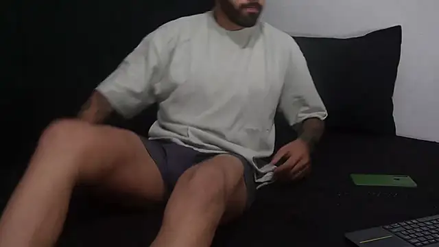 Hendry  online show from 7, 2, 2025