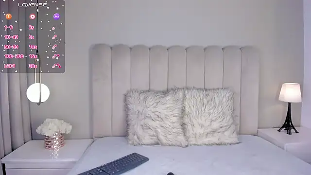 atenea roberts online show from 16, 9, 2025