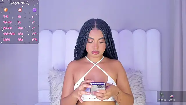 atenea roberts online show from 18, 9, 2025