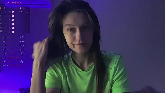 Snapshot of Alice__grace chatting on 11, 2, 2025 Alice grace online show from 11, 2, 2025