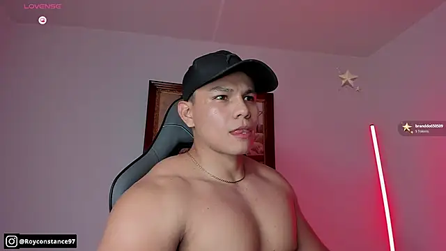 RoyConstance online show from 8, 11, 2025