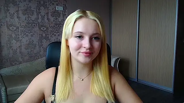 Snapshot of Milka_kiss_ chatting on 5, 3, 2026 Milka kiss online show from 5, 3, 2026